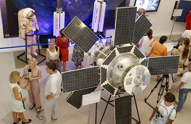Выставка «Открытый космос» в Санкт-Петербурге